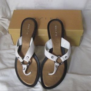 UNISA Sandals White with Jeweled highlights Size 9